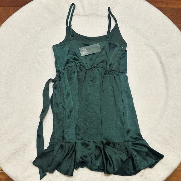 Wild Fable Emerald Green Satin Dress - Picture 4 of 6